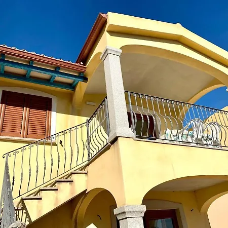 Casa Elicriso-veranda With A Sea View Apartment