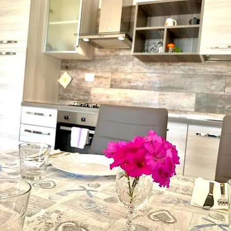 Casa Elicriso-veranda With A Sea View 公寓 *